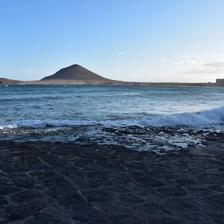 Barraquito, Balcony With Sea View, Close To The Beach, Wifi, Ideal For Surfers *